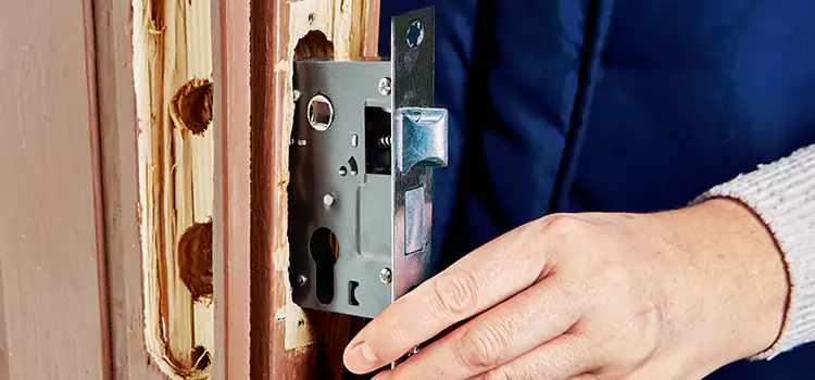 Garage Door Lock Replacement Naples
